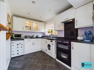 Kitchen - click for photo gallery